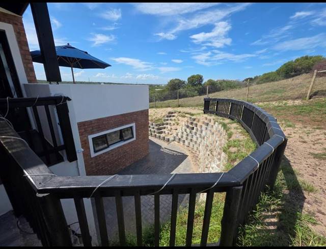 3 BEDROOM HOUSE FOR SALE IN PARADISE BEACH